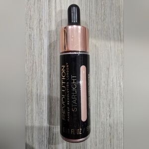 Makeup Revolution Liquid Highlighter Starlight .61 fl Oz New Sealed